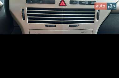 Универсал Opel Astra 2007 в 