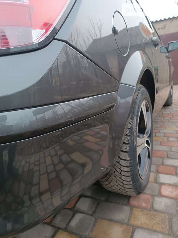 Универсал Opel Astra 2009 в Краснограде