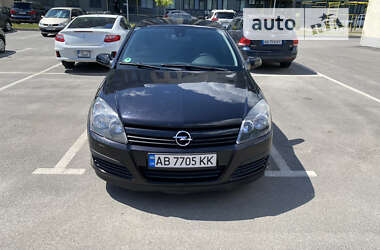 Хэтчбек Opel Astra 2004 в Виннице