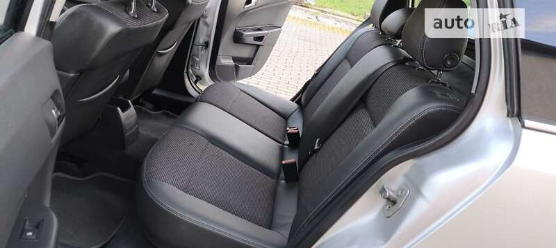 Универсал Opel Astra 2006 в Мукачево