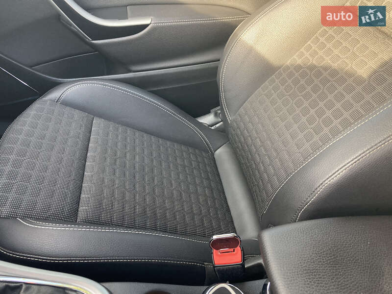 Хетчбек Opel Astra 2013 в Києві