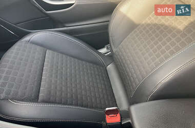 Хэтчбек Opel Astra 2013 в 