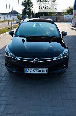 Універсал Opel Astra 2017 в Нововолинську