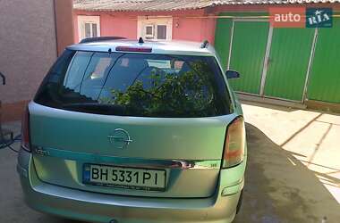 Универсал Opel Astra 2008 в Измаиле