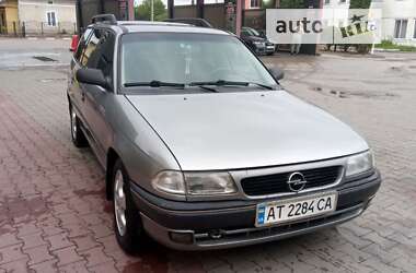 Універсал Opel Astra 1995 в Болехові