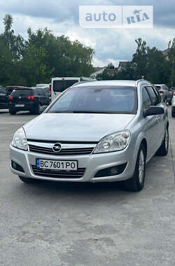 Универсал Opel Astra 2008 в Дрогобыче