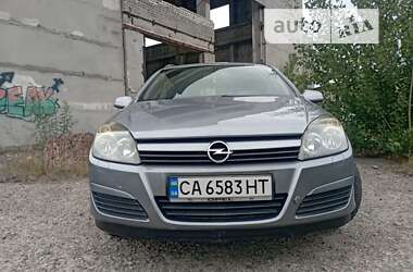 Универсал Opel Astra 2005 в Смеле