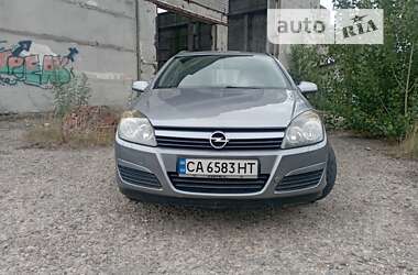 Универсал Opel Astra 2005 в Смеле