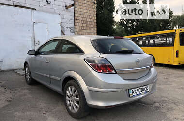 Хэтчбек Opel Astra 2006 в Киеве
