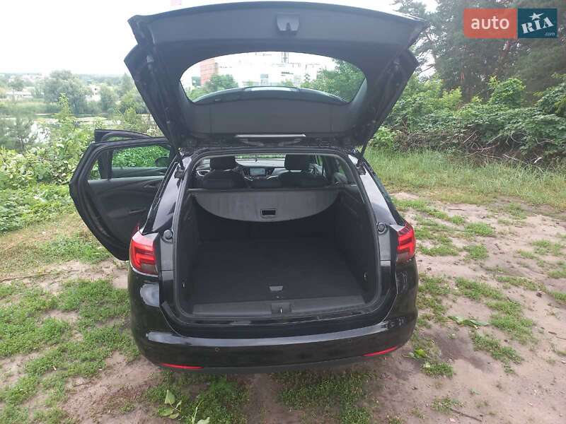 Універсал Opel Astra 2017 в Ромнах