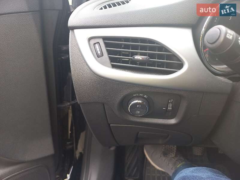 Універсал Opel Astra 2017 в Ромнах