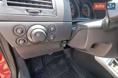 Хэтчбек Opel Astra 2012 в 