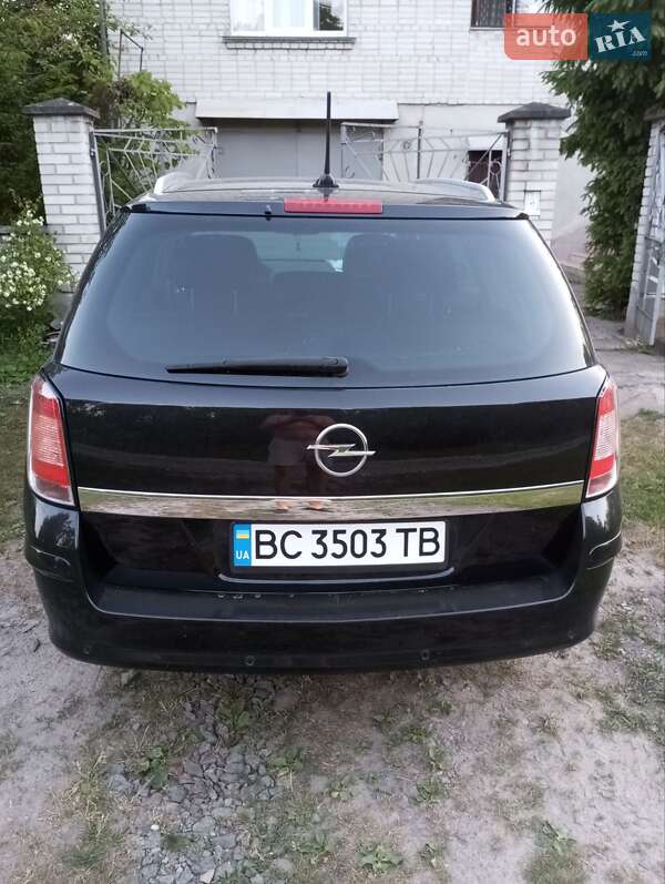 Універсал Opel Astra 2008 в Львові