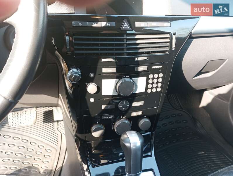 Універсал Opel Astra 2008 в Львові