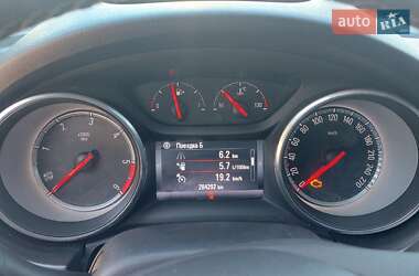 Универсал Opel Astra 2016 в 