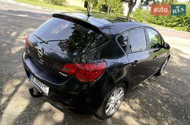 Хетчбек Opel Astra 2010 в Радивиліві