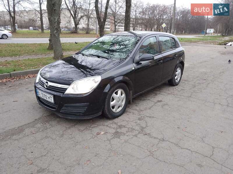 Хэтчбек Opel Astra 2005 в Полтаве
