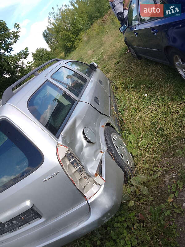 Універсал Opel Astra 1999 в Луцьку