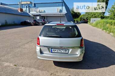 Універсал Opel Astra 2005 в Бердичеві