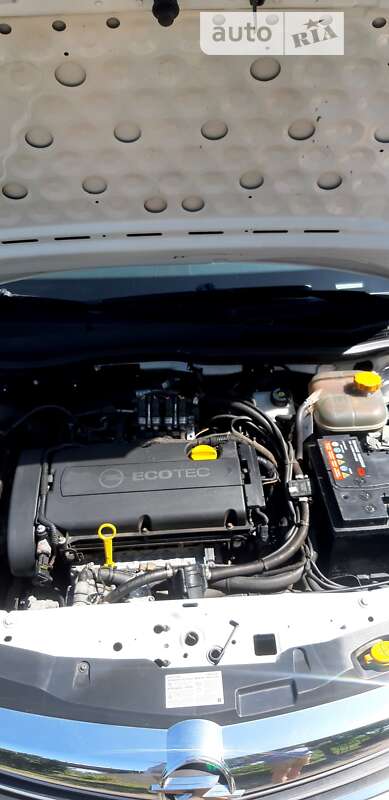 Хетчбек Opel Astra 2013 в Черкасах