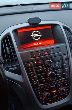 Универсал Opel Astra 2015 в 