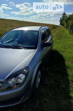 Універсал Opel Astra 2005 в Локачах