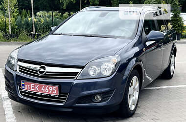 Универсал Opel Astra 2010 в Чернигове