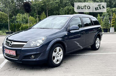 Универсал Opel Astra 2010 в Чернигове