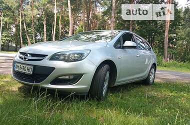 Універсал Opel Astra 2015 в Житомирі