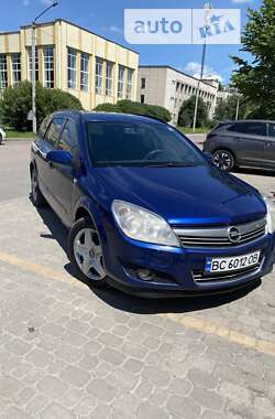 Універсал Opel Astra 2007 в Новояворівську