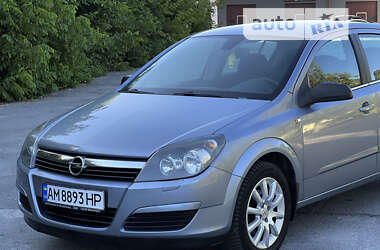 Хетчбек Opel Astra 2004 в Звягелі