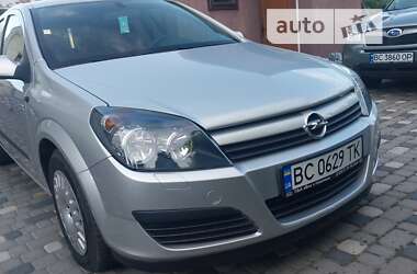 Хэтчбек Opel Astra 2005 в Ходорове