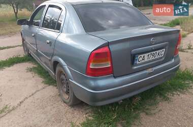 Седан Opel Astra 2008 в Черкасах