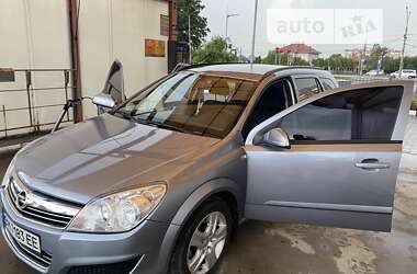 Універсал Opel Astra 2008 в Сумах