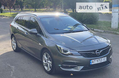 Универсал Opel Astra 2019 в Калуше