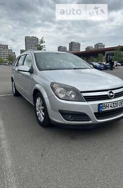 Универсал Opel Astra 2006 в Киеве