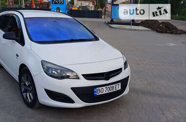 Универсал Opel Astra 2013 в Теребовле