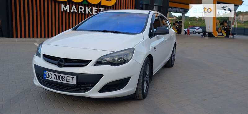 Универсал Opel Astra 2013 в Теребовле