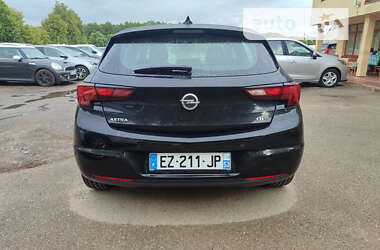 Хэтчбек Opel Astra 2018 в Львове