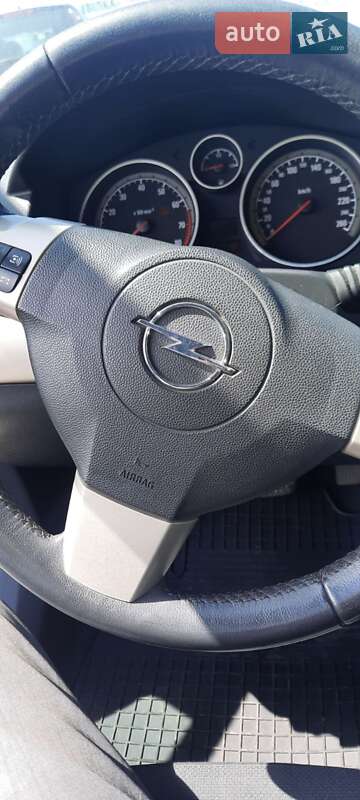 Универсал Opel Astra 2007 в Запорожье