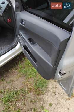 Универсал Opel Astra 2004 в Черновцах