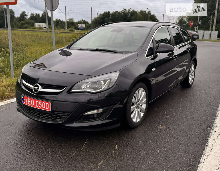 Универсал Opel Astra 2015 в Луцке