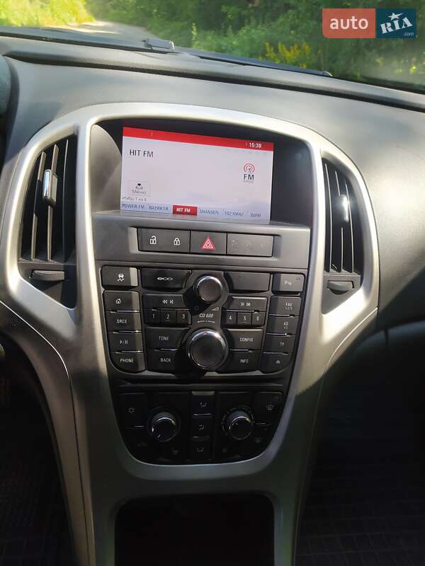 Универсал Opel Astra 2014 в Боярке