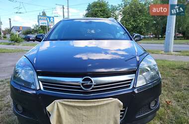 Универсал Opel Astra 2010 в 