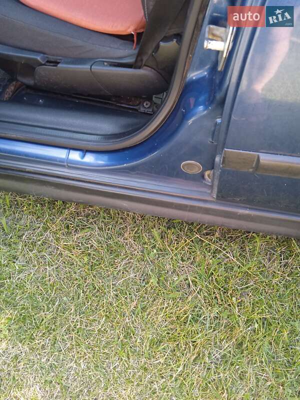 Седан Opel Astra 2002 в Шумске фото 13 Седан Opel Astra 2002 в Шумске