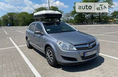 Хэтчбек Opel Astra 2008 в Одессе