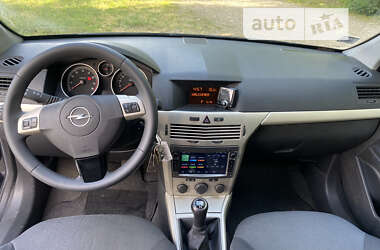 Универсал Opel Astra 2007 в Стрые