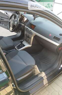 Універсал Opel Astra 2008 в 