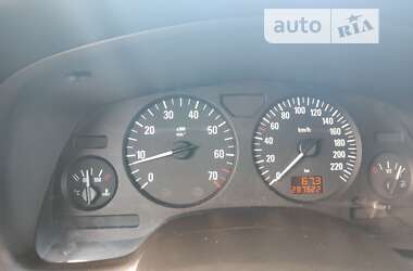 Седан Opel Astra 2006 в 