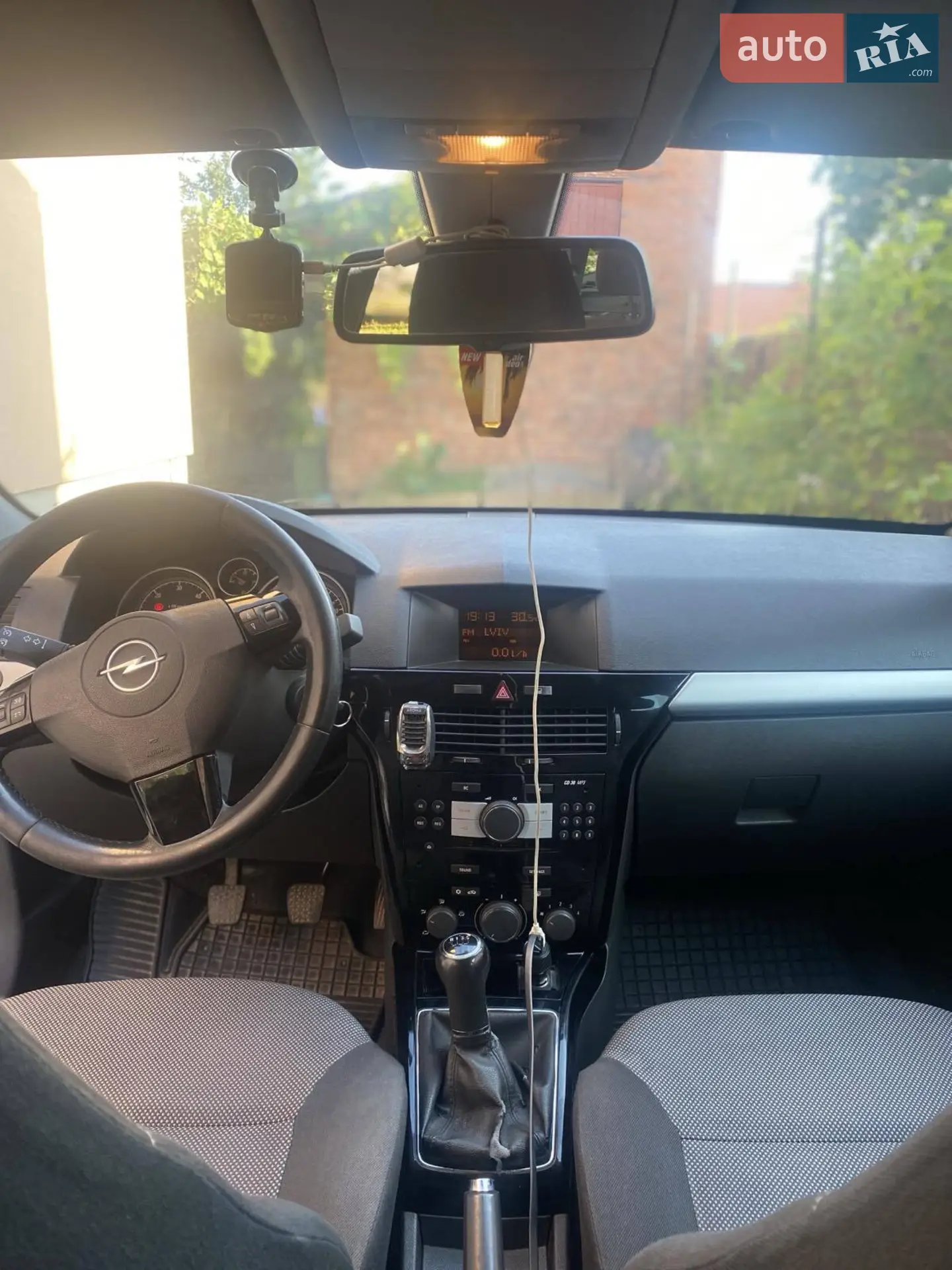 2010 Opel Astra - мініатюра 7